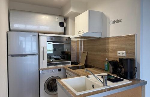Boulogne-Centre Apartamento | Studio autonomie et confort - Centre ville Boulogne Sur Mer - Baignoire et lave linge