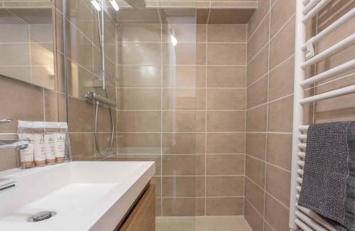 Eclose-Ouest Apartamento | Studio avec mezzanine, retour skis aux pieds, proche remontée mécanique - FR-1-645-28