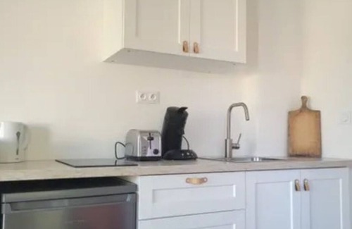 Fontienne Apartamento | Studio Avec Terrasse Très Lumineux