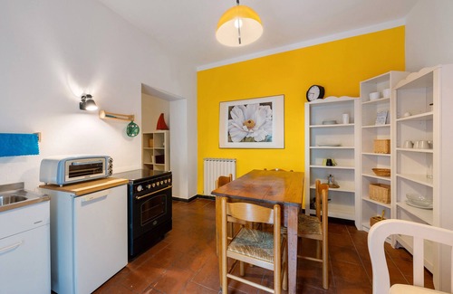 Castiglione Chiavarese Apartamento | Estudio 'Bilocale' con vistas al mar y jardín compartido
