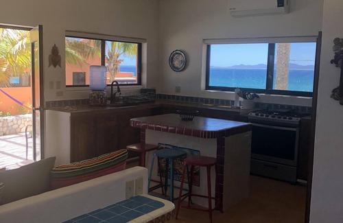 El Sargento Cabaña | Estudio frente a la playa casita cama King cocina completa