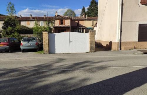 Chamborigaud Apartamento | Studio belles prestations en Cévennes