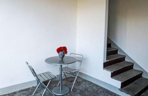 Calde Apartamento | Studio Bordeaux by Interhome