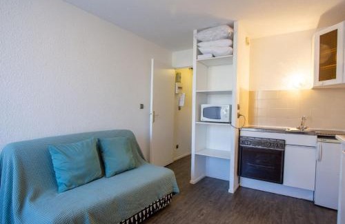 La Faviere Apartamento | Studio Côte d'Azur-10 by Interhome