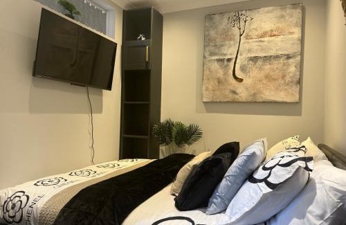 West Bridgford Casa | Studio C - Newly renovated private 1 bed studio near Trent Bridge Cricket Ground and National Water Sports Centre