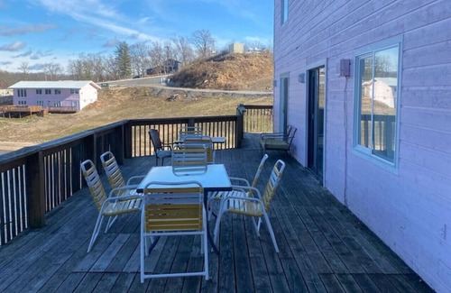 Lake of the Ozarks Apartamento | Studio C Sleep 6- Bachelor/Bachelorette Parties!