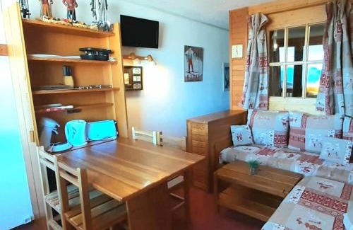 Aime Apartamento | Studio cabine ski aux pieds, 4 pers, animaux admis, parking - FR-1-351-223