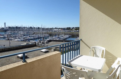 Arzon Apartamento | Studio Cabin sleeps 3 Crouesty port view