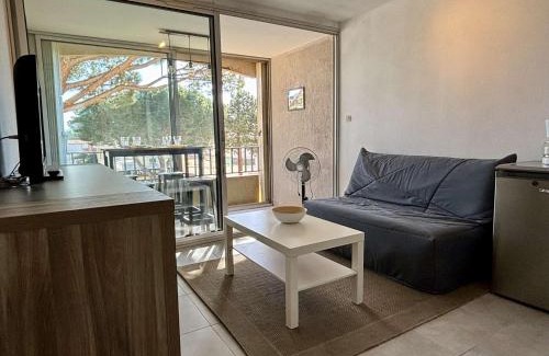 Argeles Plage Apartamento | Studio cabine à 400m de la mer avec piscines, parking privé et loggia - Argelès-sur-Mer - FR-1-225-768