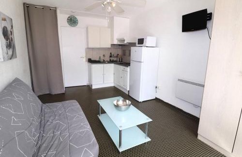 Le Grau-Du-Roi Apartamento | Studio Cabine 6 Pers. avec Terrasse, Loggia et Parking Privé à 2 Pas de la Plage - FR-1-307-234