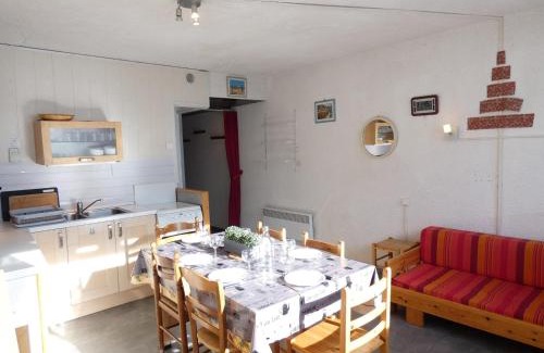 Piau Engaly Apartamento | Studio cabine 6 pers. avec balcon exposition Sud, salon avec LCD et DVD, cuisine équipée, casier à ski - FR-1-457-196