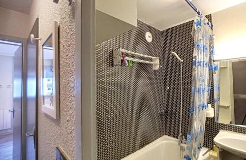 Reberty Apartamento | Studio cabine agréable 4 pers, sud, wifi, proche pistes et commerces - FR-1-178-176