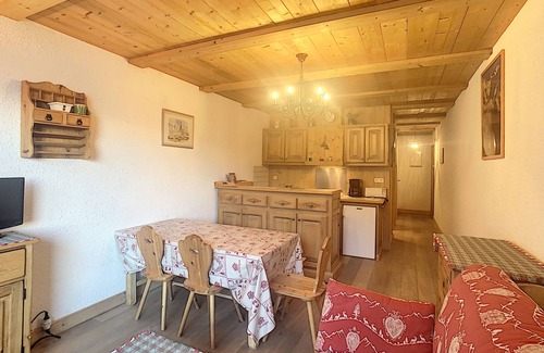 Combloux Apartamento | Estudio en la nieve con balcón, a 3,5 km de Combloux