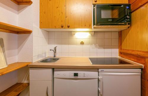 Val-d'Isere Apartamento | Studio cabine au pied des pistes, idéal pour 4 personnes, proche village enfants, parking inclus - FR-1-694-66