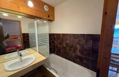 Les Saisies Apartamento | Studio Cabine avec Balcon au Pied des Pistes - 4 Pers, Hauteluce - FR-1-293-230