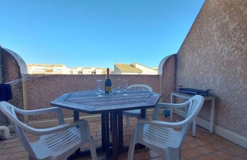 Marseillan Plage Apartamento | Studio Cabine avec Terrasse, Piscine et Parking Privé à Marseillan - FR-1-326-774