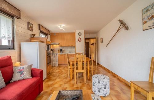La Clusaz Apartamento | Studio cabine avec terrasse, parking, 4 pers, centre village, proche pistes et commerces - FR-1-437-92