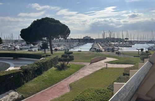 Le Grau-Du-Roi Apartamento | Studio cabine climatisé, piscine, 4 couchages, Port Camargue - FR-1-250-302