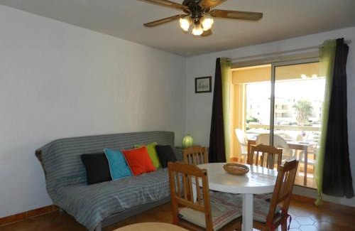 La Londe-les-Maures Apartamento | Studio cabine avec vue mer à 2 pas de la plage, parking et local vélo, La Londe-les-Maures - FR-1-251-705