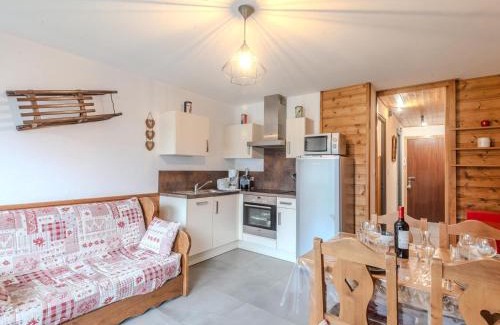 Morzine Apartamento | Studio cabine lumineux 2* à Morzine, proche pistes, balcon Sud-Est, parking privé, 2-4 pers. - FR-1-754-57