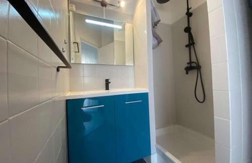 Marseillan Plage Apartamento | Studio Cabine Mezzanine Rénové pour 4 Pers. avec Terrasse et Parking Privé - Animaux Admis - FR-1-326-553