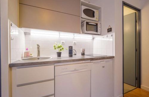 Saint-Lary-Soulan Apartamento | Studio Cabine pour 4 à Saint-Lary-Soulan avec Balcon, Parking et Proche Téléphérique - FR-1-296-431