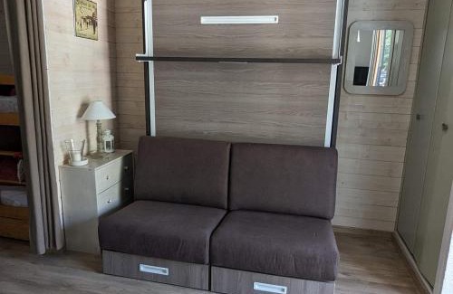 Valloire Apartamento | Studio cabine pour 3 personnes avec balcon Ouest, au centre de Valloire, proche commerces et ski - FR-1-263-461