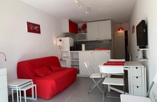 Meze Apartamento | Studio Cabine Rénové à 250m de la Plage de Mèze - Climatisé, Jardin, Parking Privé - FR-1-604-15