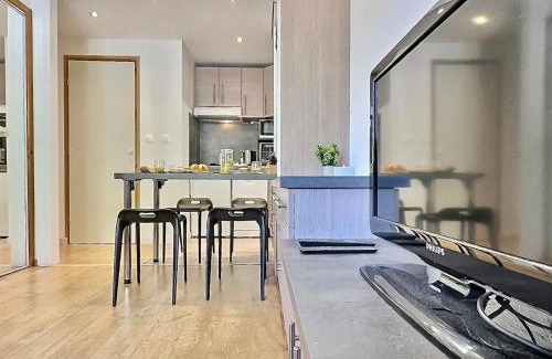 Val-d'Isere Apartamento | Studio cabine rénové, 4 pers, proche centre et pistes, parking, wifi - FR-1-411-690