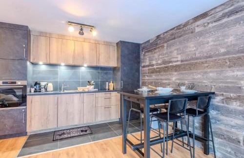 Morzine Apartamento | Studio-cabine rénové en centre, 200m des pistes, pour 4 personnes - Morzine - FR-1-754-49