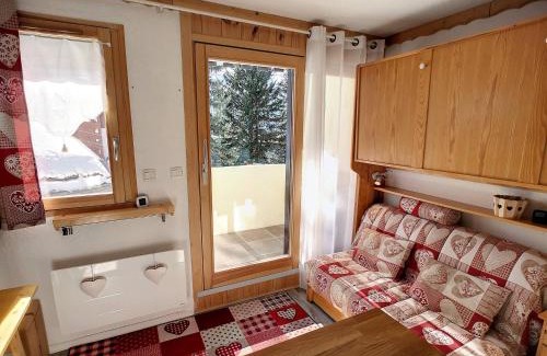 Reberty Apartamento | Studio Cabine Rénové, 4 Pers, Balcon Sud-Ouest, Proche Pistes et Commerces - Les Menuires - FR-1-178-378