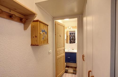 Reberty Apartamento | Studio Cabine Rénové, 4 Pers, Balcon Sud-Ouest, Proche Pistes et Commerces - Les Menuires - FR-1-178-378