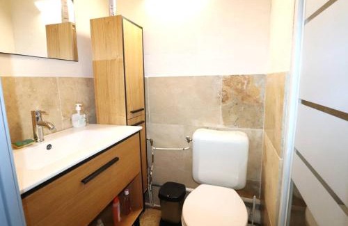 Le Grau-Du-Roi Apartamento | Studio cabine rénové climatisé proche plage pour 4 pers - FR-1-307-206