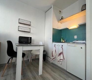 Sainte-Anne - Faubourg Noyon Apartamento | Studio calme proche de la gare