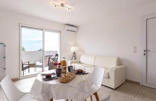 Bravone Apartamento | Studio Casa Brigitte by Interhome