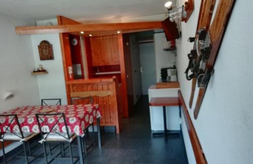 Arc-2000 Apartamento | Studio central pour 4 pers., balcon, ski-in/ski-out et TV - FR-1-411-692