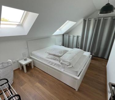 Boue Apartamento | Studio Centre Bourg Arrivée et Départ Autonome