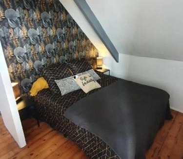 Saint-Pol-de-Leon Apartamento | studio centre ville 3ème étage sans ascenceur