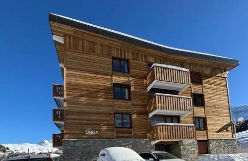 Plagne Centre Apartamento | Studio chaleureux à 100m des pistes, balcon exposé sud, casier à skis - FR-1-351-17