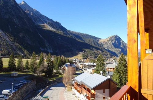 Pralognan-la-Vanoise Apartamento | Studio charmant au centre, proche commerces et téléphérique - FR-1-464-122