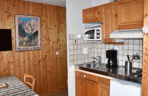 Pralognan-la-Vanoise Apartamento | Studio charmant au centre, proche commerces et téléphérique - FR-1-464-122