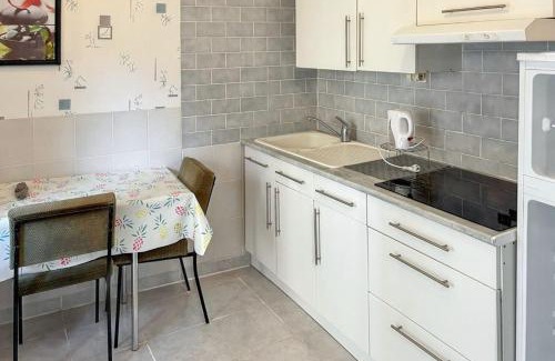 Neris-les-Bains Apartamento | Studio charmant à Néris-les-Bains, 20 m², avec terrasse C