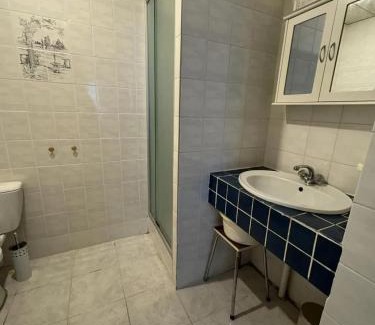 Neris-les-Bains Apartamento | Studio charmant à Néris-les-Bains, 20 m², avec terrasse C