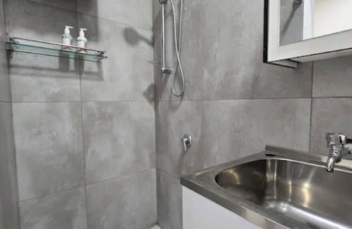 Suva Apartamento | Studio: City & Hospital Access