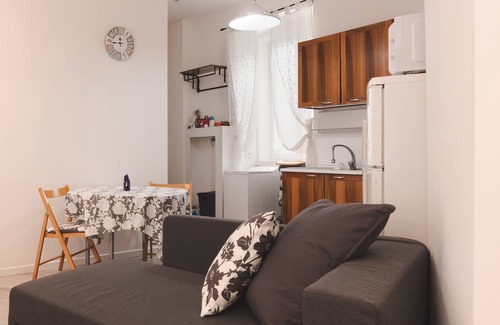 Barriera Vecchia-San Giacomo Apartamento | Studio City - TriestenA fully equipped aprtment, at the size of a studio.