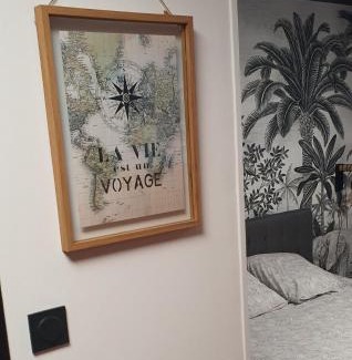 Clermont Ferrand City Centre Apartamento | Studio climatisé Place de Jaude Garage balcon tv wifi