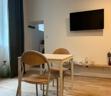 Trevoux Apartamento | Studio climatisé
