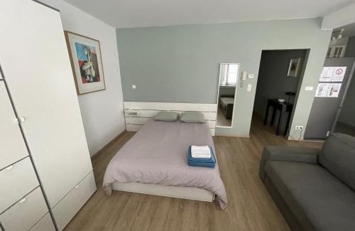 Gare Apartamento | Studio close from train station and shops