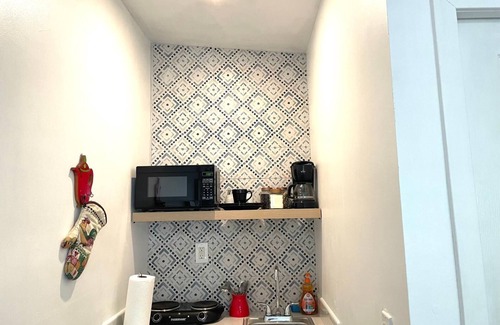 Coral Way Cabaña | Studio close to Everything - 6S
