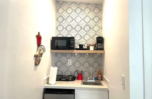 Coral Way Cabaña | Studio close to Everything - 6S